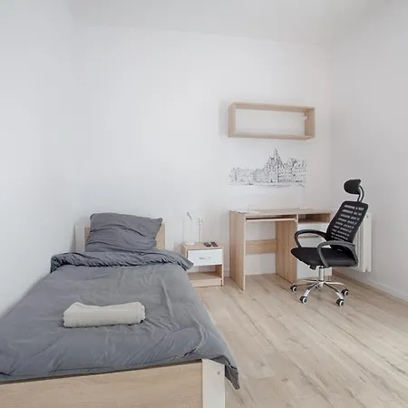 Lake&city - Komfortowe Blisko Majaland, Jeziora, Lasu Oraz Serca Trojmiasta Apartment *